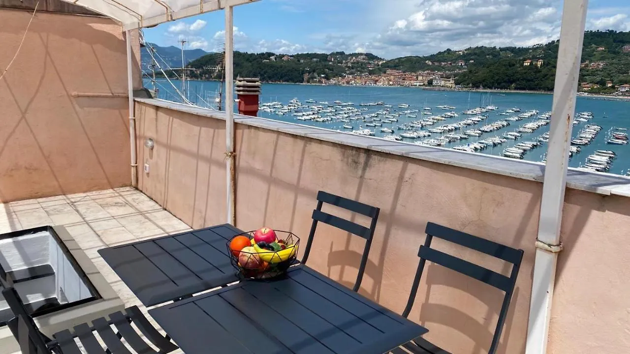 Appartamento Square Views Lerici Italia
