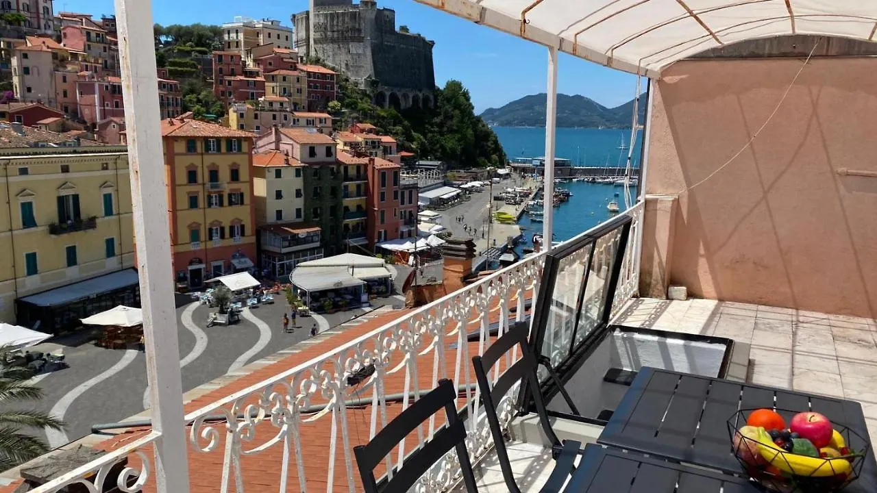 Square Views Apartment Lerici 0*,  Italy